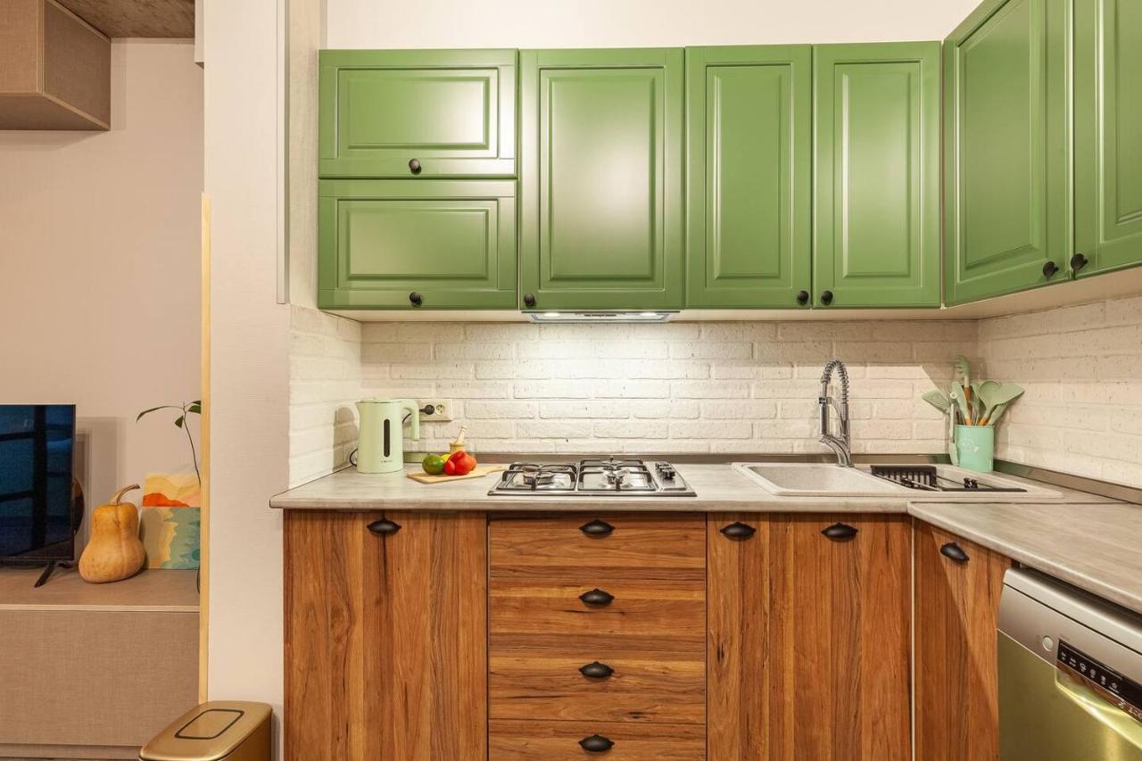 Veli Group Apartment Near White Bridge ° Kutaisi Bagian luar foto